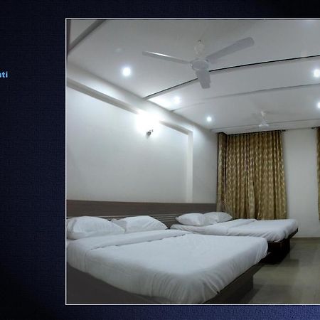 Sai Srushti Hotel Shirdi Exterior photo